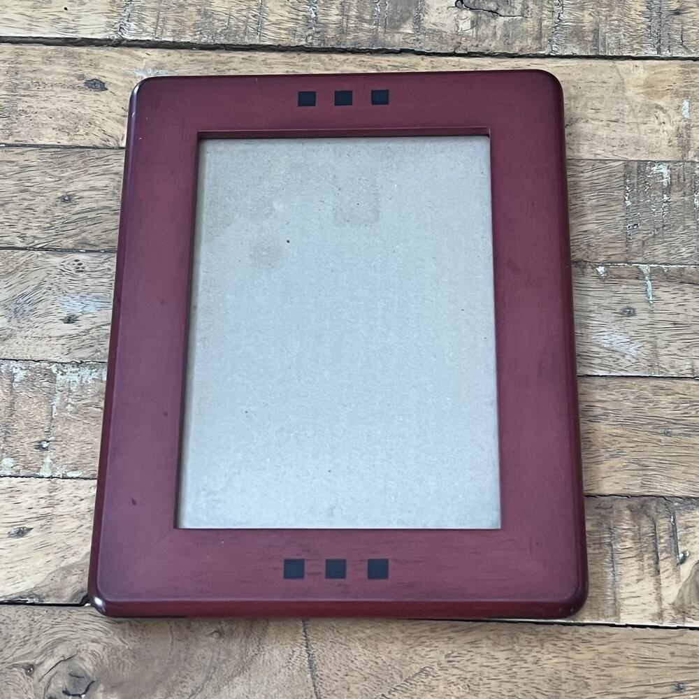 Fetco Picture Frame 5 x 7 Tri-Dowel-Red Free Standing